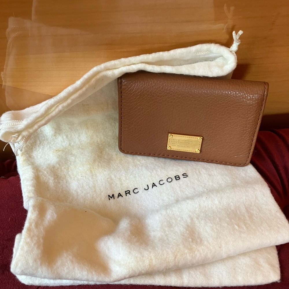 Marc Jacobs Brown Leather Key & Card Holder with Gold Tone Plaque